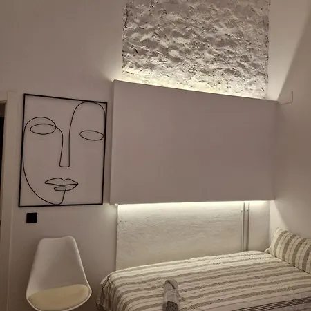 New 2024 Luxury Design Lofts, By Santa Barbara Castle, With Pool Table, Ac And Wifi *