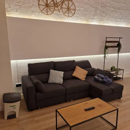 New 2024 Luxury Design Lofts, By Santa Barbara Castle, With Pool Table, Ac And Wifi Apartment